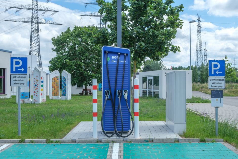 Where to Charge Your Electric Car: Complete 2026 Guide